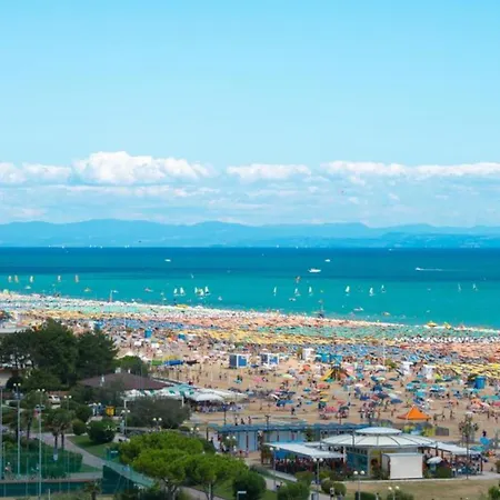 公寓 Front With Sea View - Beahost 比比翁