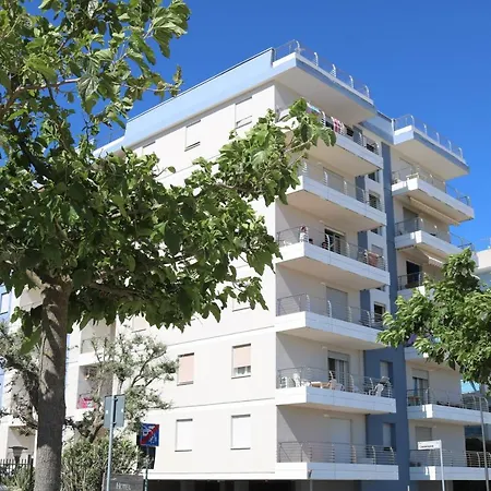 Front With Sea View Apartment Bibione
